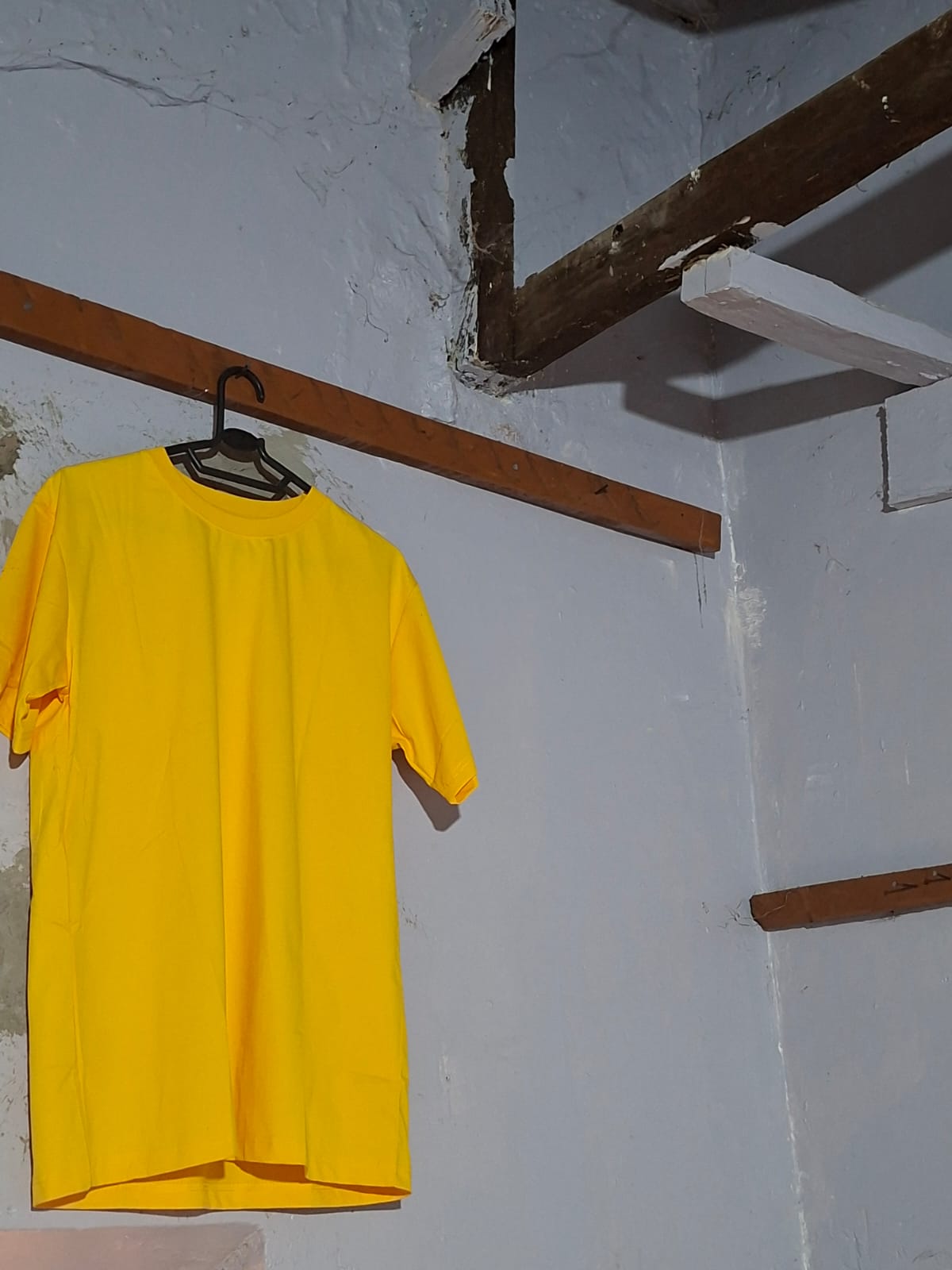Fashion T shirt yellow