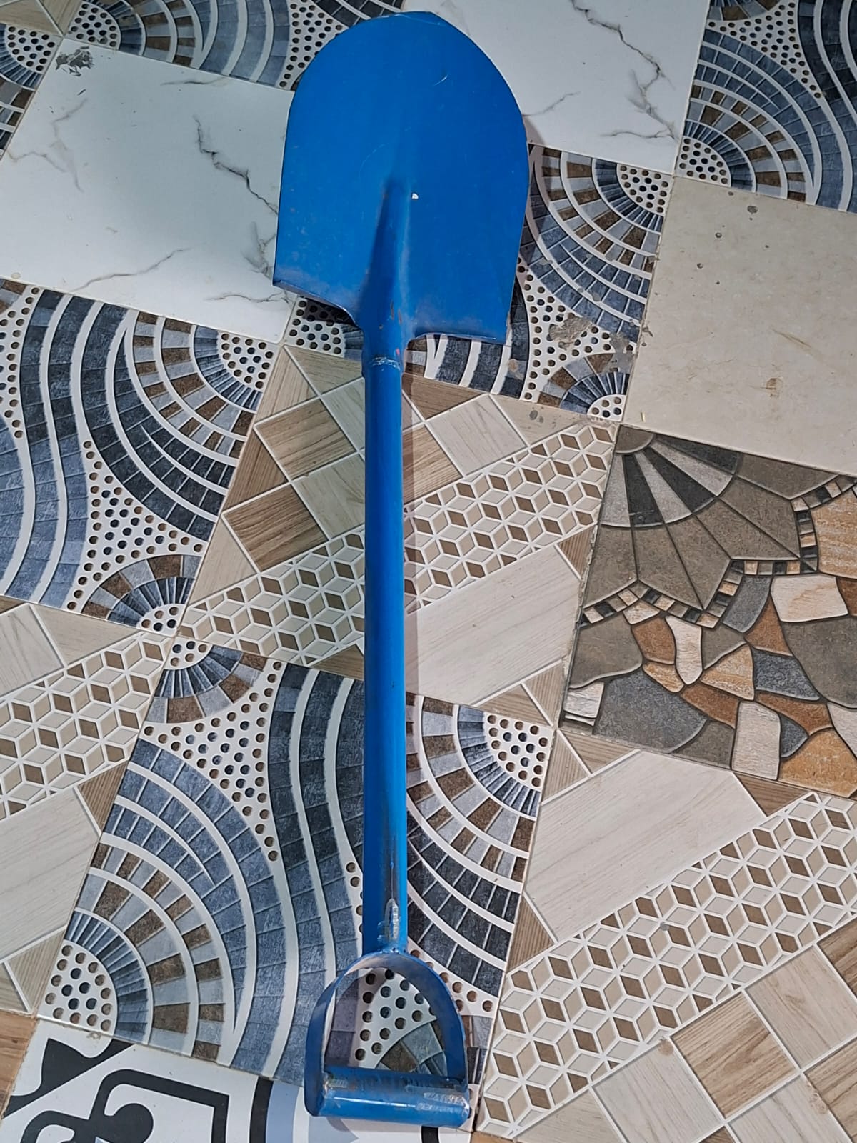 Spade 10pcs at KIVUVANI ENTERPRISES on MobileUza